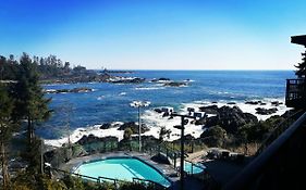Black Rock Oceanfront Resort  4*